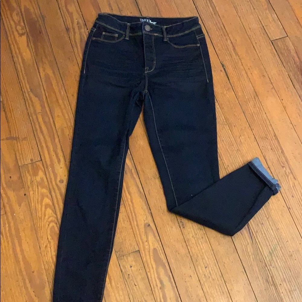 Dark denim jeggings